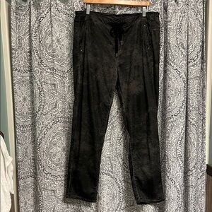 Alembika NWT Iconic stretch pants